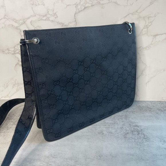 Gucci Crossbody Bag - Picture 6 of 16